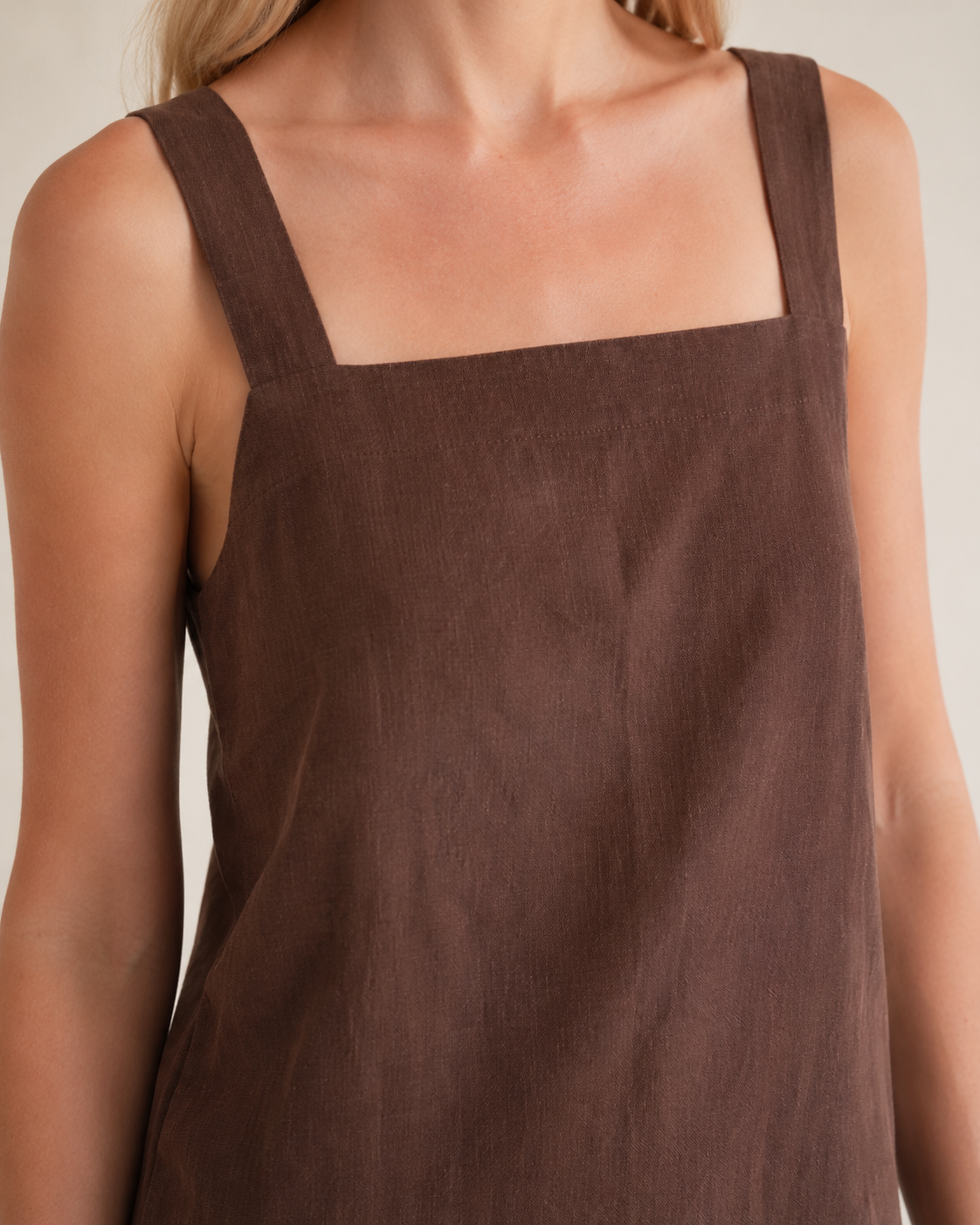 The Chocolate Column Linen Maxi neckline detail