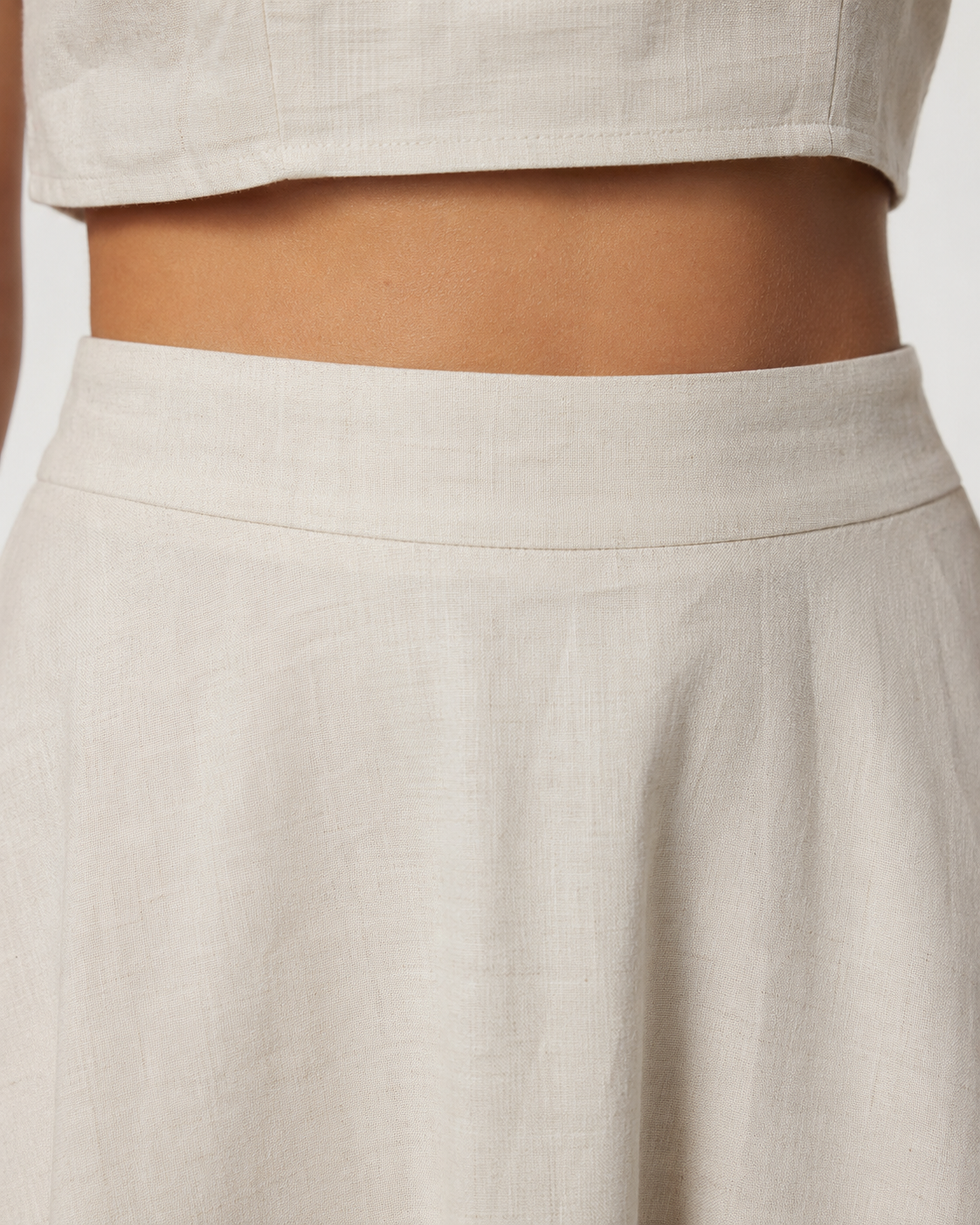 The Ecru Linen Maxi Skirt Co-ord skirt detail